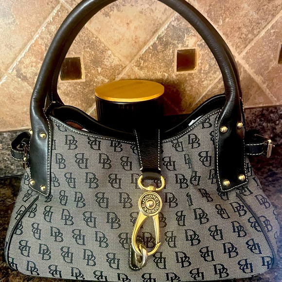 Dooney & Bourke tote - Picture 1 of 6